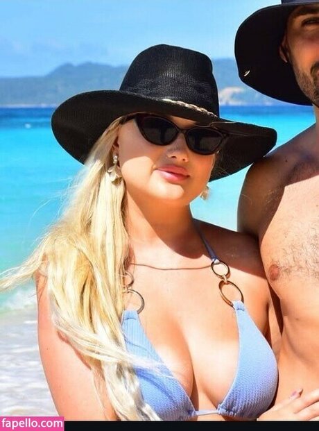 Amber Koltzow Bastick NurlyFans-Pornos