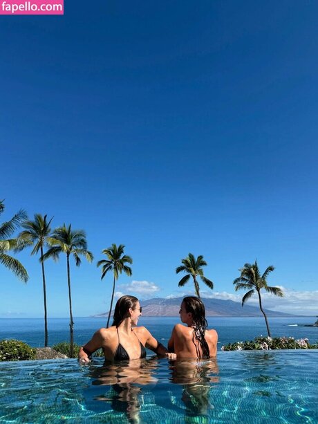 Katie Douglass Sex auf OnlyFans