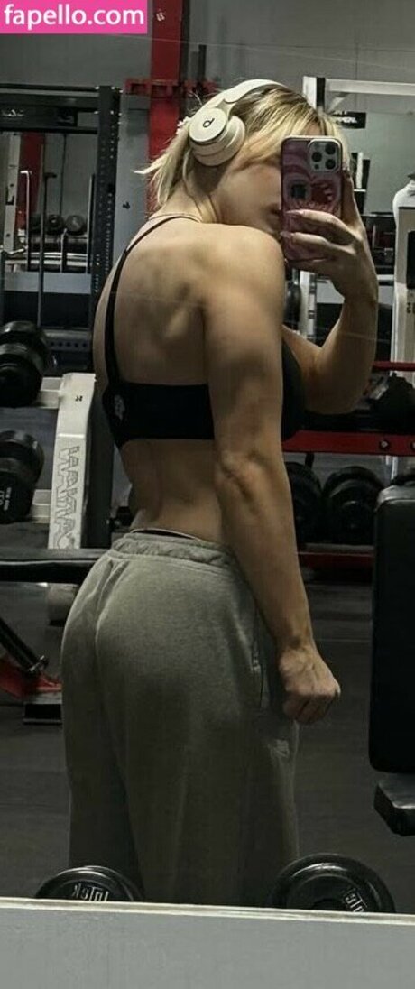 lizgrimess OnlyFans schlank