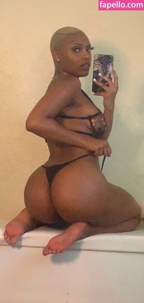 paiiigee OnlyFans Star