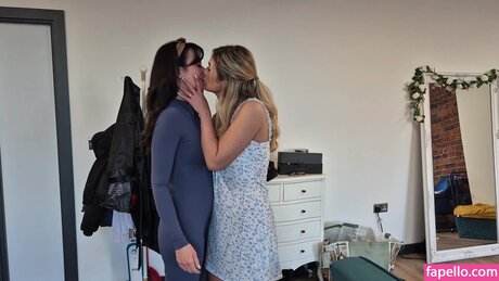 Ravenous Wife Nacktbilder von OnlyFans geleakt