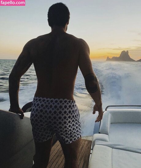 Stefano De Martino OnlyFans Beiträge