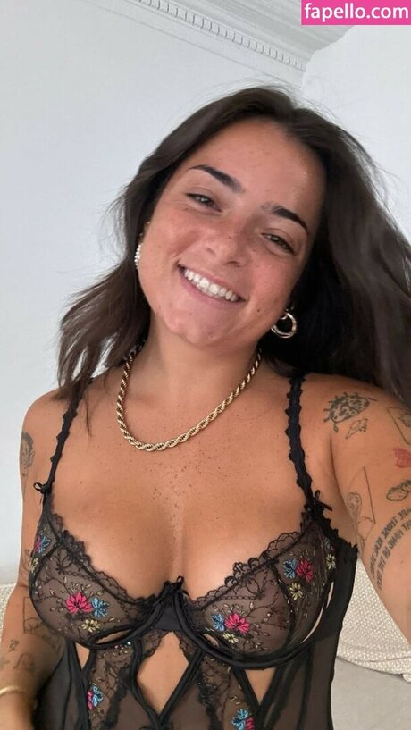 Julie Ferrat OnlyFans Leaks