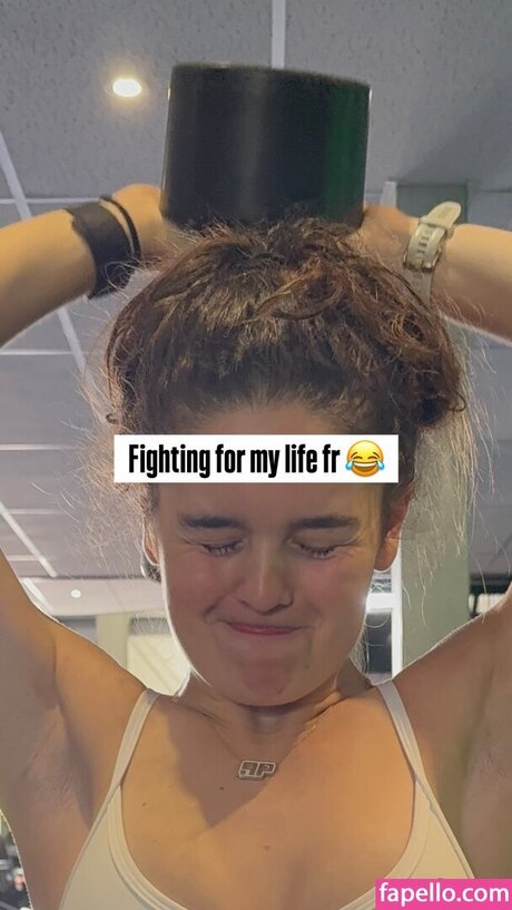 Abbi Pulling Nackt auf OnlyFans