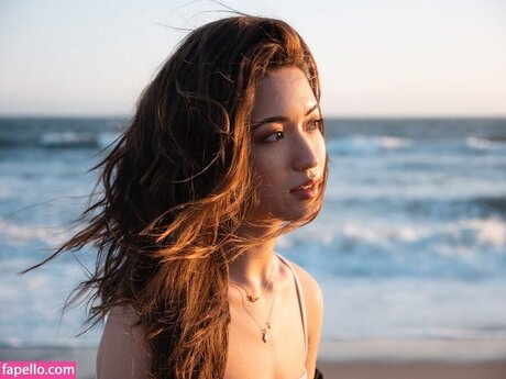 Reina Hardesty OnlyFans Inhaltstyp