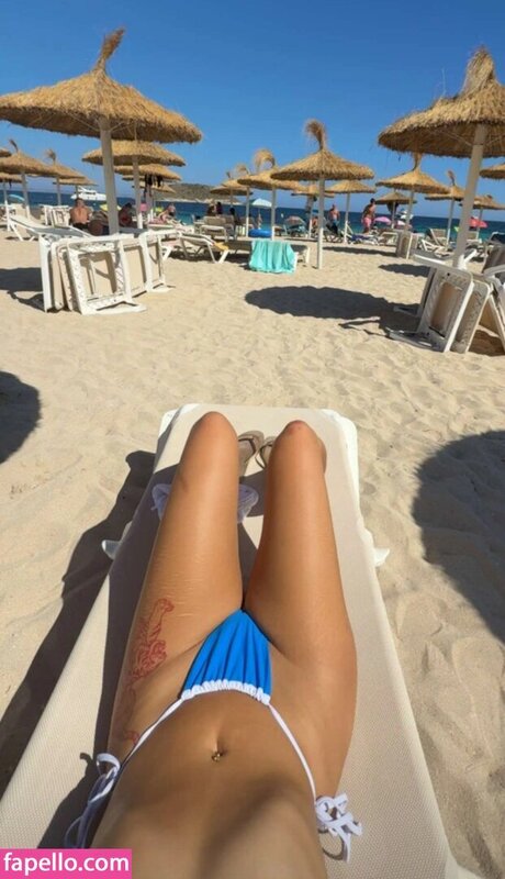 Elley Davies OnlyFans Nacktfotos