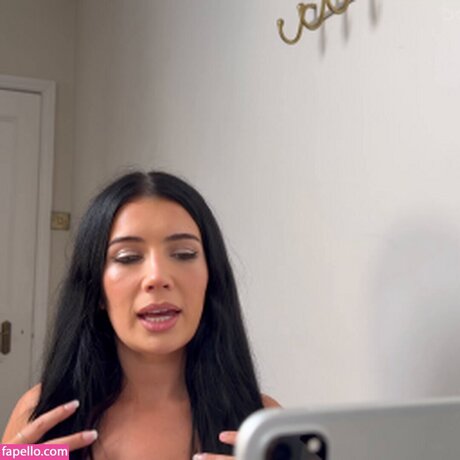 Tatti Roana Nacktbilder OnlyFans