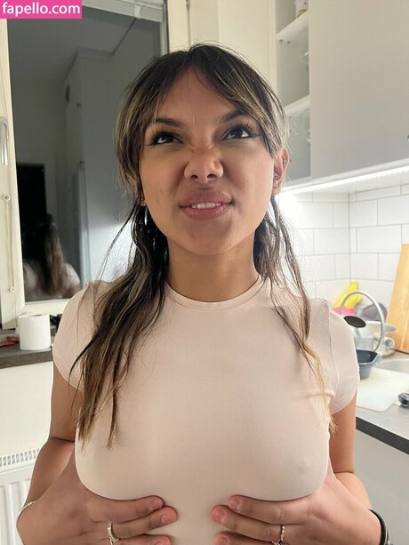 Natasha Revalo Nacktbilder auf OnlyFans