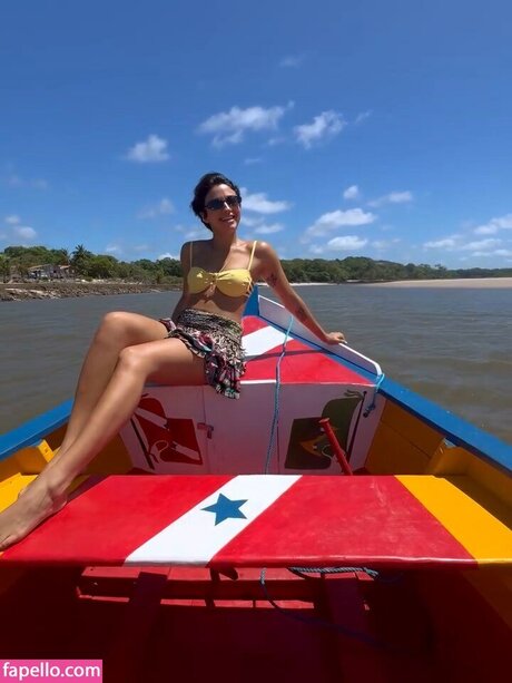 Carolina Oliveira OnlyFans schlank