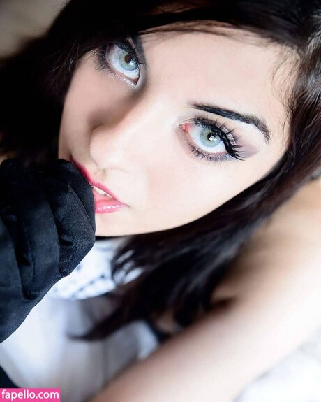 Valentina Kryp Titten OnlyFans