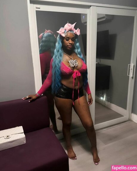 Sexxy Red Leak von OnlyFans Pornografie