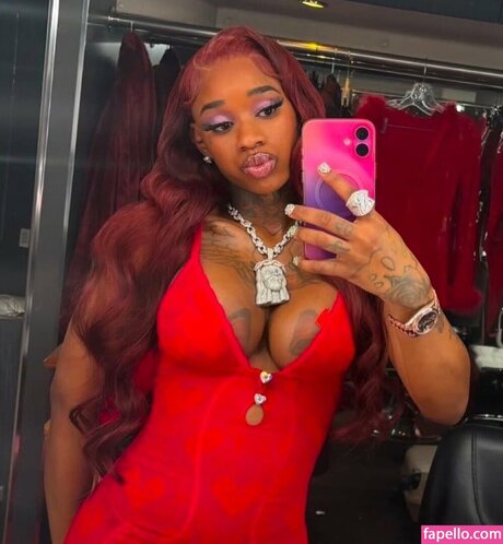 Sexxy Red Heiße OnlyFans Inhalte