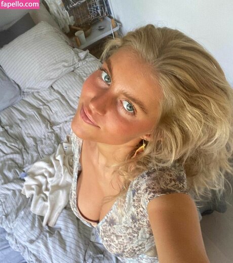 Sofie Houman Nackt auf OnlyFans Leaks