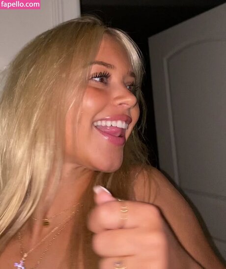 Avery Worobel Nacktbilder geleakt OnlyFans Nacktporno