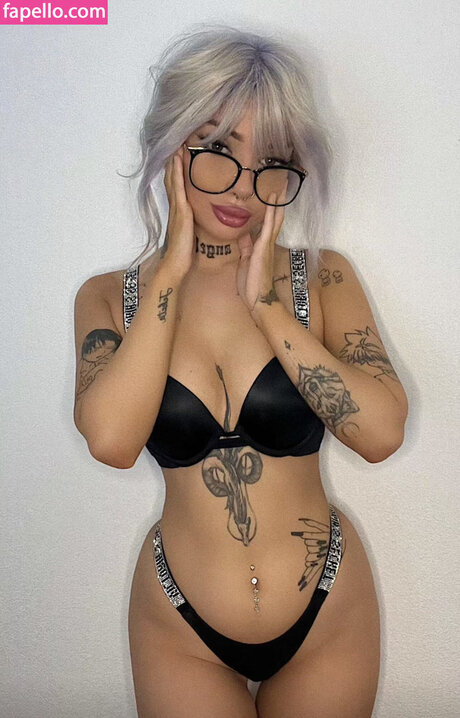 Jennifer Jeketa OnlyFans-Bilder