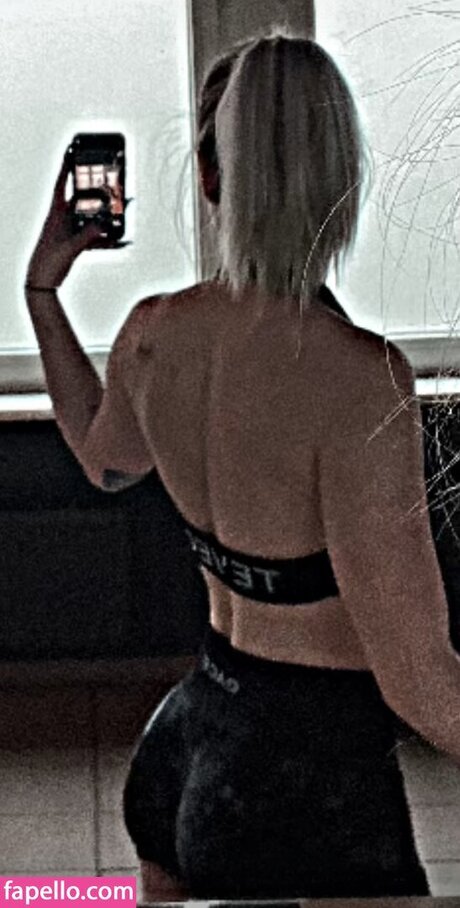 sky stn_ OnlyFans Inhaltstyp