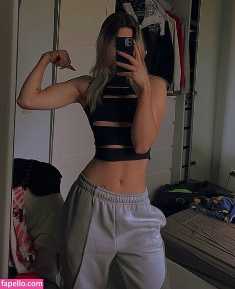 sky stn_ OnlyFans Gratis Porn