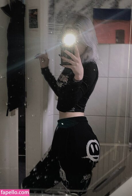 sky stn_ OnlyFans geleakte Pornografie