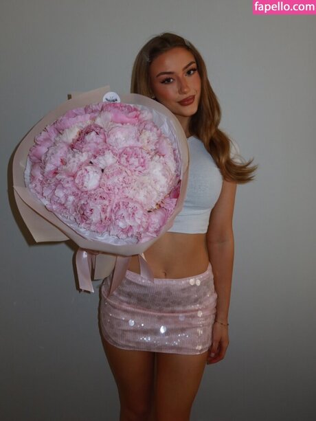 Oliwia Petryna OnlyFans Striptease