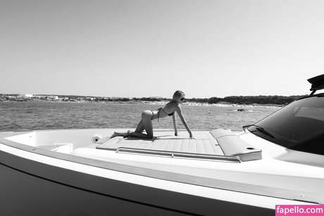 Dear mathilda Nacktbilder auf OnlyFans