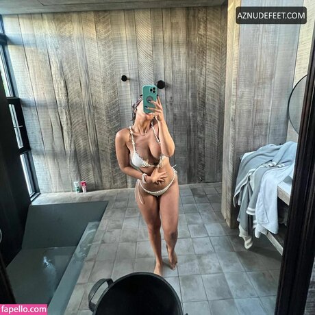 Carlyn Romero OnlyFans X