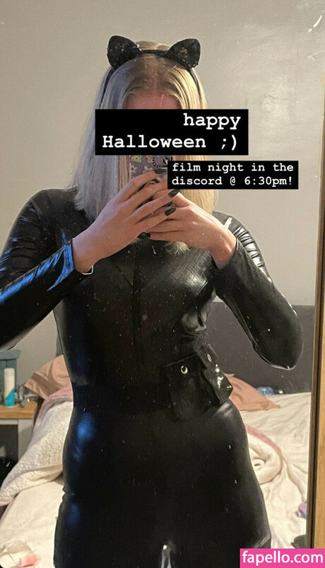 Hoxie Loxie Brüste OnlyFans