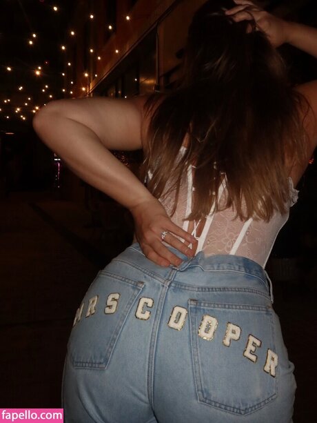 Esther Burden Heiße OnlyFans Inhalte