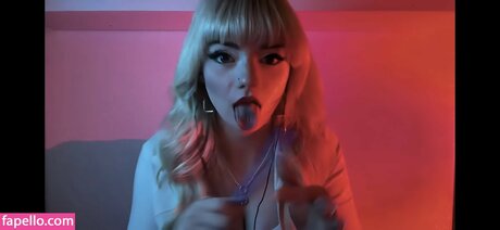 Emma s MySpace Leaks von Nacktbildern auf OnlyFans