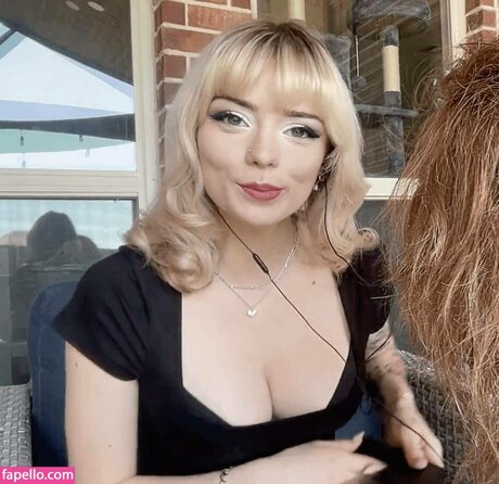 Emma s MySpace Nacktbilder von OnlyFans geleakt