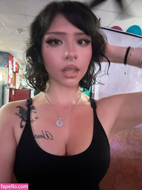 myshayla OnlyFans explizite Inhalte