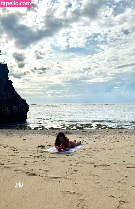 Iffat Marash Model OnlyFans Foto