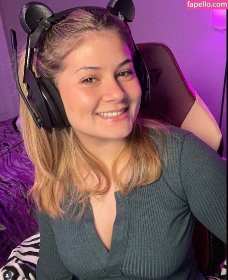 yummujosu OnlyFans Fotos