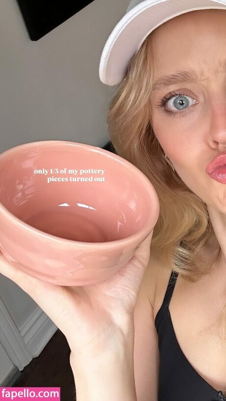 Madeleine Arthur Nacktbilder von OnlyFans geleakt