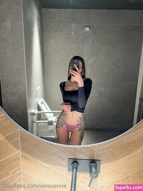 xoroxenne OnlyFans Sextape