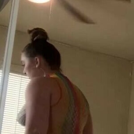 Erika Kay OnlyFans Striptease