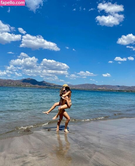 Alexa Blair Robertson 