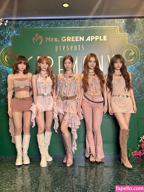 Huh Yunjin_ OnlyFans kostenlos