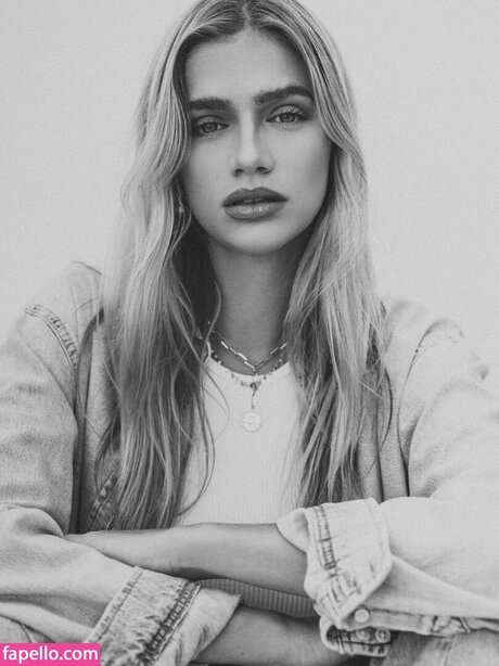 Sarah Hands Only ...