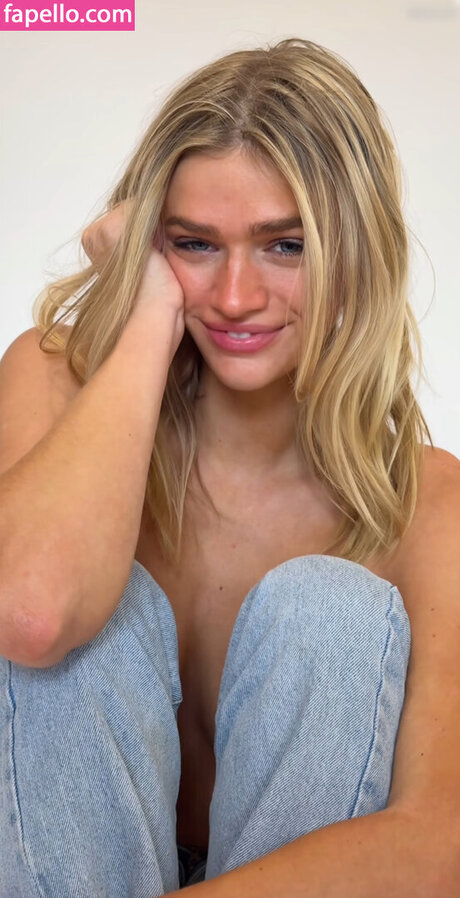 Sarah Hands OnlyFans-Leaks