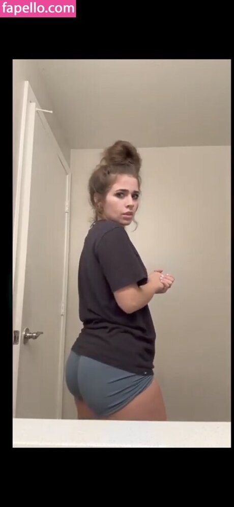 madisons the shit OnlyFans Brüste Bild