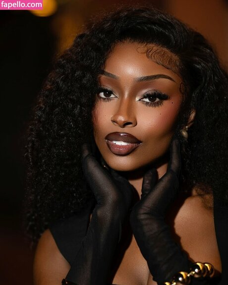 Coco Watson Leaks von OnlyFans