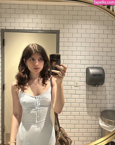 Squirtstain OnlyFans