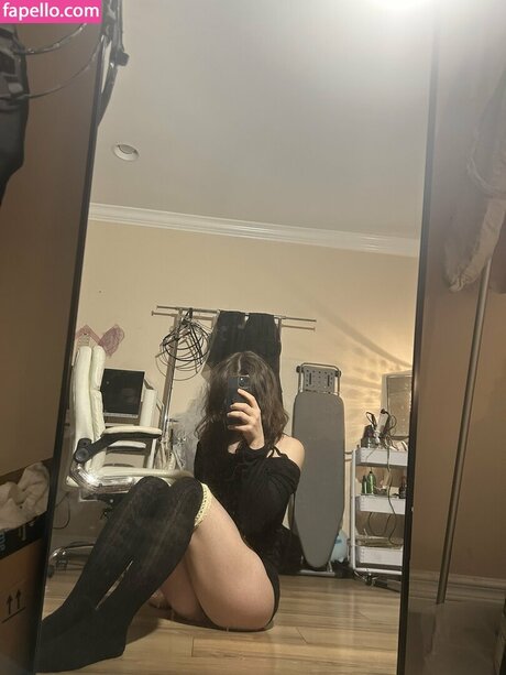 Squirtstain OnlyFans Nacktbilder geleakt