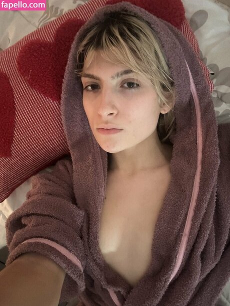 Squirtstain Nacktbilder von OnlyFans