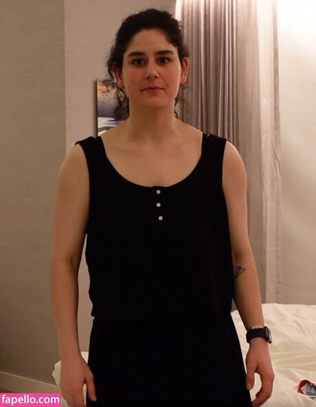 Elyse Myers OnlyFans Nacktbilder