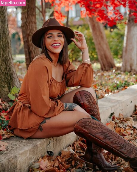 Amber Reacts OnlyFans geleakte Pornografie