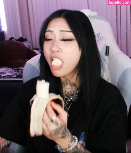 eggspringroll OnlyFans Model Bilder