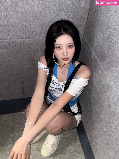 Hwiseo Neue geleakte OnlyFans-Inhalte