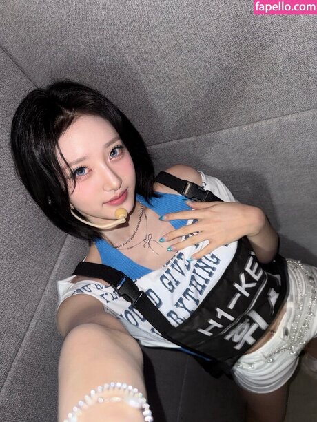 Hwiseo OnlyFans Fotos