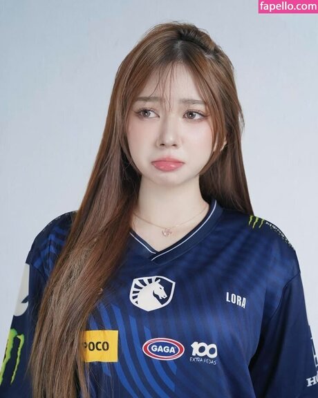 lauraziphora OnlyFans Nacktbilder